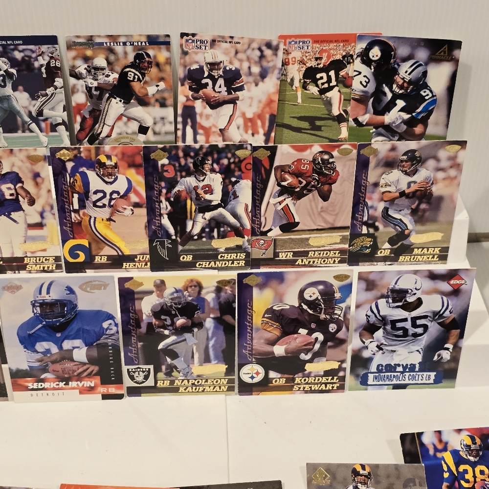 NFL Football Card Collection Set - Picture 8 of 16